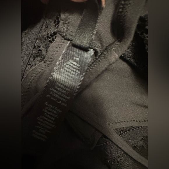 NWOT SKIMS Black Lace Bralette - Picture 4 of 4